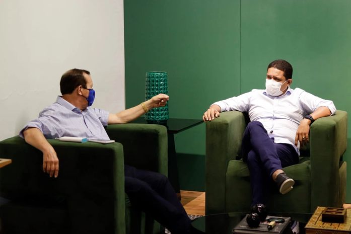 Prefeito e Rafael Tenório estudam possibilidade de expansão de empresas do grupo para Palmeira