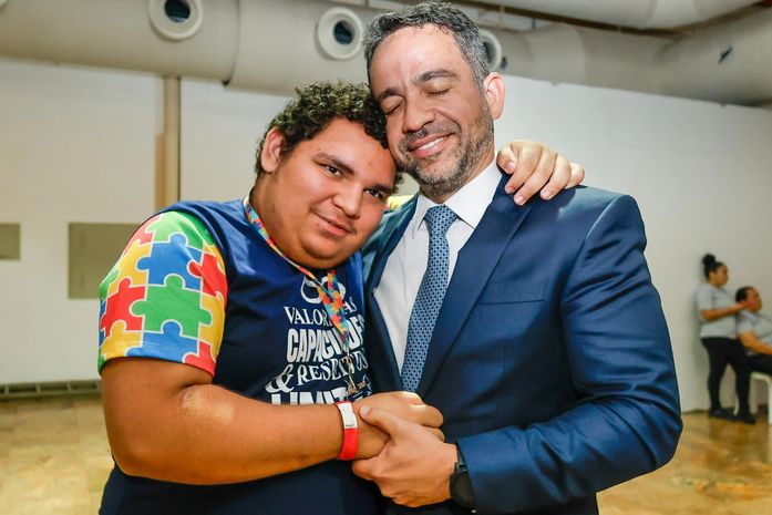 Estado passa a garantir apoio e acolhimento a família de autistas