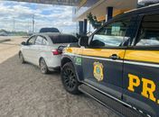 PRF prende homem com carro roubado e adulterado em Rio Largo