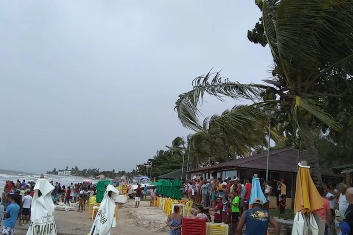 Acidente envolvendo catamarã deixa dois mortos em Maragogi