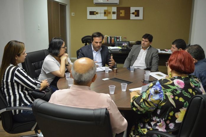 Defensoria Pública recebe moradores do bairro do Pinheiro