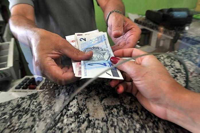 Receita abre na segunda consulta a primeiro lote de restituição do IR