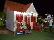 Feira Gourmet e decoração natalina atraem multidão ao Bosque das Arapiracas 