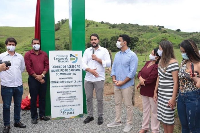 Emancipação de Santana do Mundaú é marcada por entrega de obras e Live do Bem