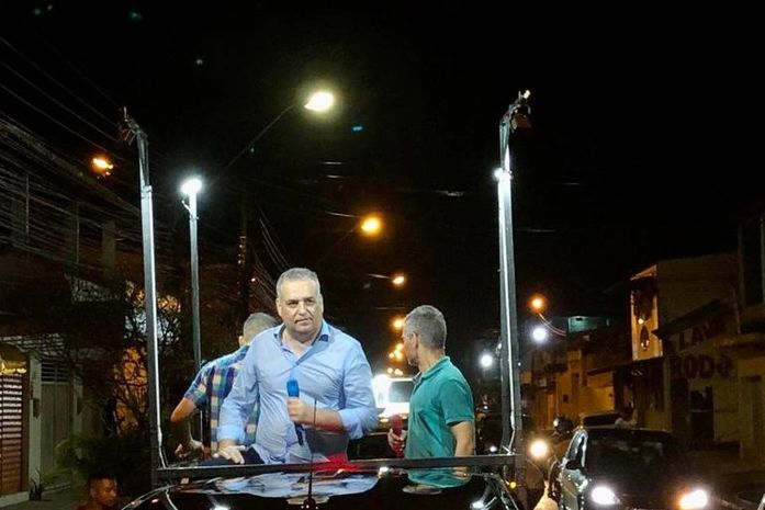 Alfredo Gaspar inicia campanha no bairro do Jacintinho e é bem recebido pela população