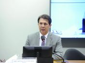 Relator da reforma administrativa, Arthur Maia
