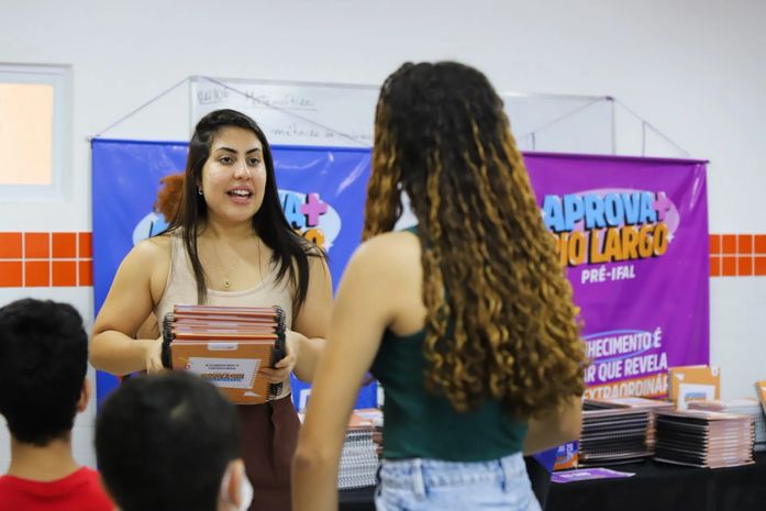 Educação que abre portas: projetos de Gabi Gonçalves criam oportunidades para jovens em Alagoas