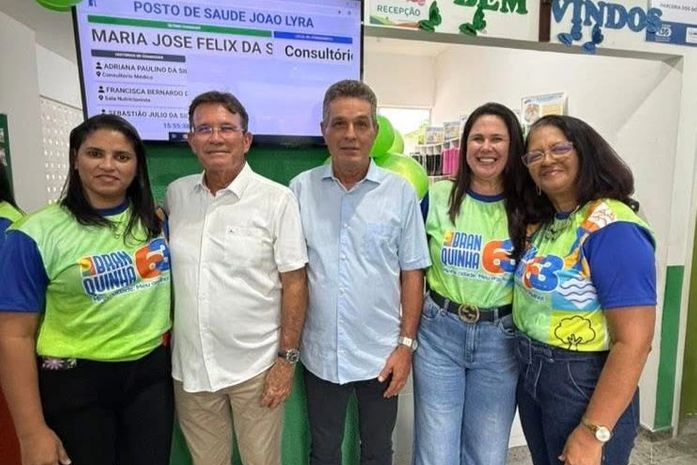Prefeitura de Branquinha moderniza atendimentos com instalação dos painéis de chamada de pacientes nas Unidades de Saúde