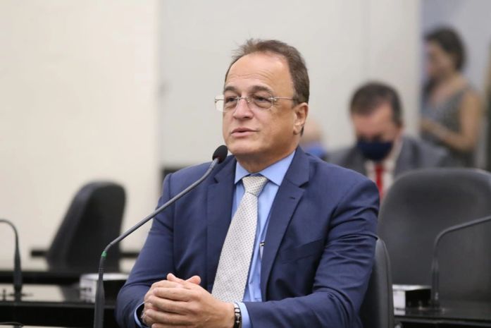 Deputado Galba Novaes