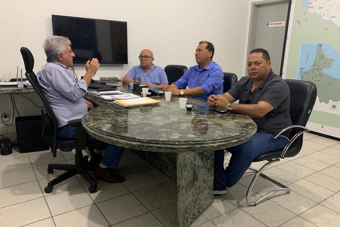 Fabiano Leão é recebido pelo presidente do DER e pede que veículos apreendidos em Arapiraca não sejam rebocados para Macei
