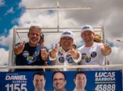 Grande mobilização popular marca carreata de Arthur Lira com Luciano Barbosa e Lucas Barbosa em Arapiraca