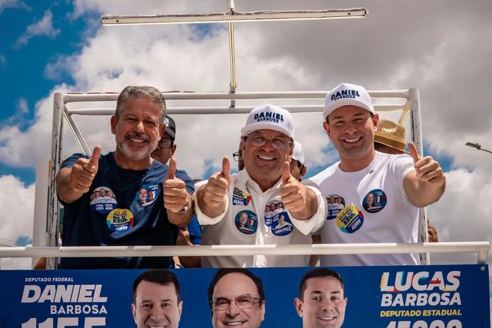 Grande mobilização popular marca carreata de Arthur Lira com Luciano Barbosa e Lucas Barbosa em Arapiraca