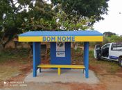 Pontos de ônibus da zona rural de Arapiraca ganham abrigos em concreto