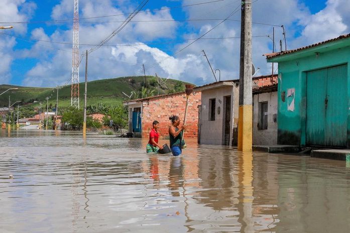 Chuvas provocaram elevações das águas de rios em Alagoas
