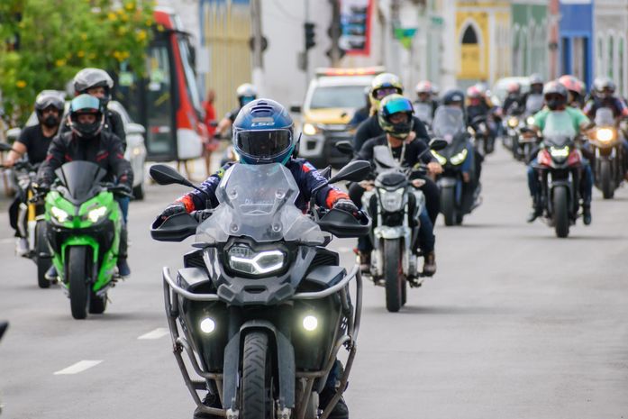 Detran alerta motociclistas em meio a alta de 12% nos atendimentos de acidente nos hospitais do estado