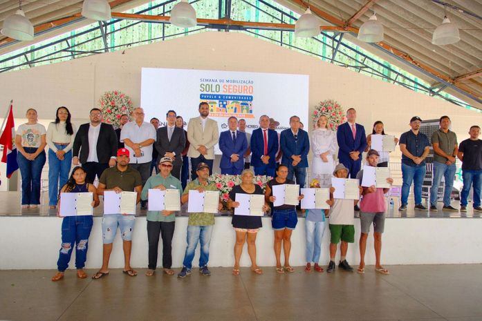 Piranhas avança na garantia do direito à moradia com entrega de 95 títulos de propriedade