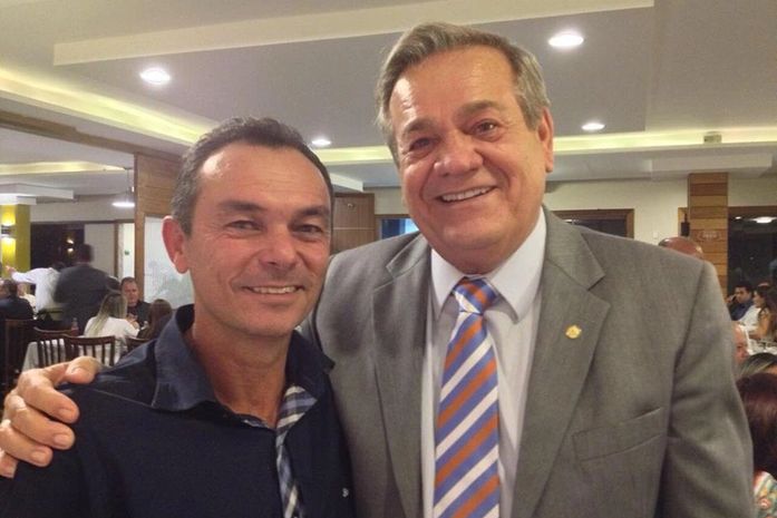 Prefeito eleito de Anadia, Celino Rocha, e deputado federal, Ronaldo Lessa