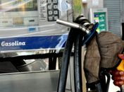 Preço da gasolina sobe 1,8% nas refinarias a partir deste sábado