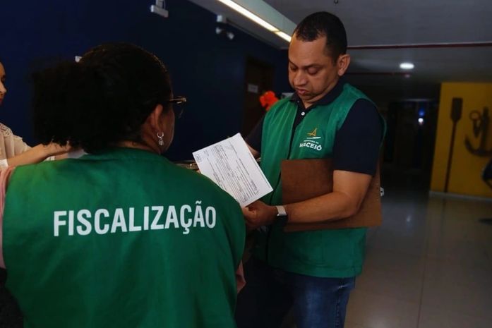 Terrenos abandonados lideram crimes ambientais e já somam mais da metade das autuações em Maceió
