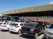 Feirantes de 159 boxes fechados no Mercado da Produção podem perder licença caso não atualizem cadastro