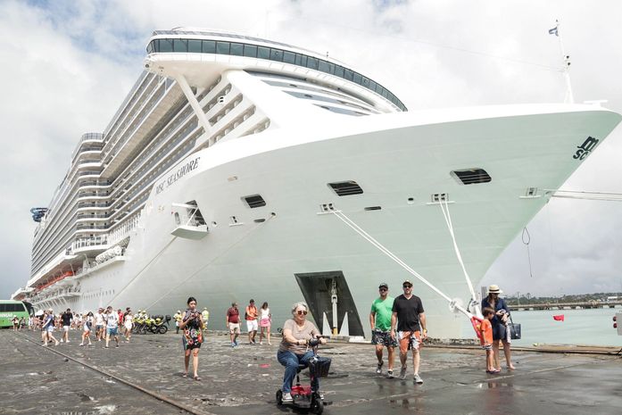 Com 5.546 mil passageiros a bordo, MSC Seashore desembarca em Maceió