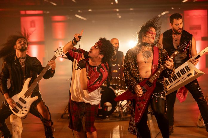 Banda Rock Em Dobro lança clipe oficial da música “Cobra” e celebra Dia Mundial do Rock
