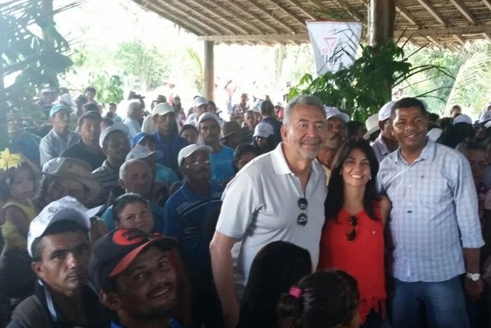 Deputado federal Paulão apoia movimento sem terra em Alagoas