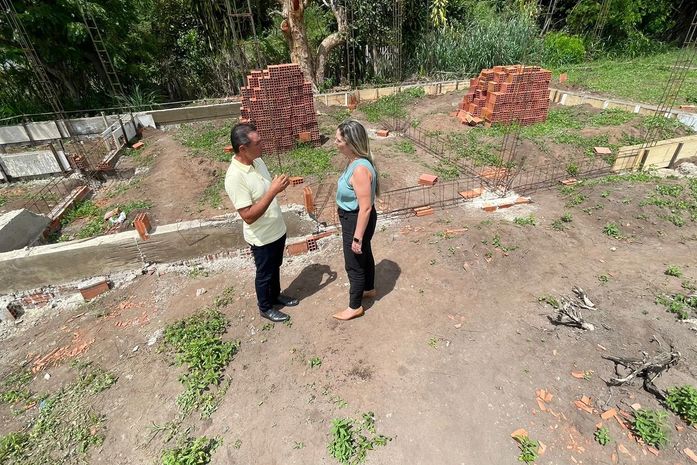 Prefeitura de Anadia inicia construção da nova sede de escola