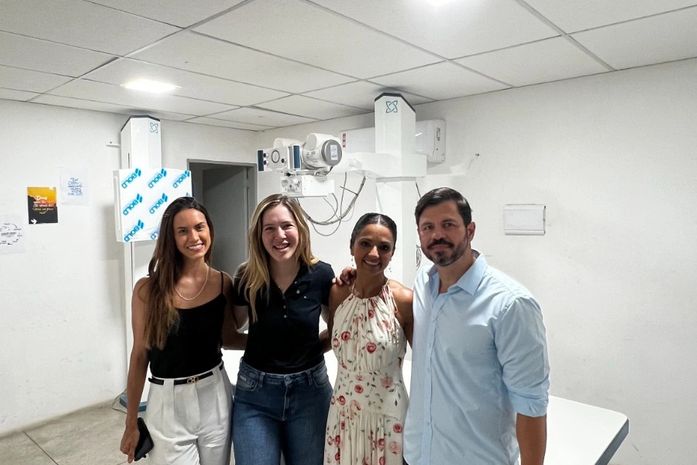 Cibele Moura destina recursos para novo aparelho de raio-X em hospital de Capela