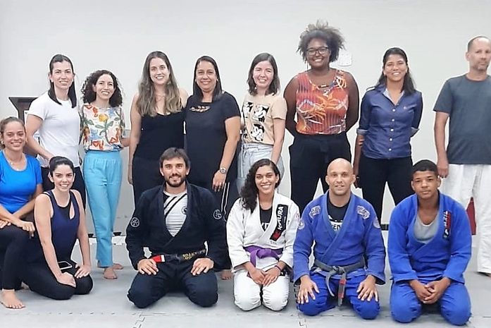 Ferroviárias participaram de aula experimental de defesa pessoal