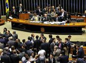 Plenário aprovou proposta que busca coibir golpes cometidos contra idosos