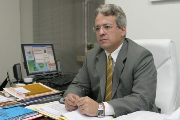 advogado Adriano Soares