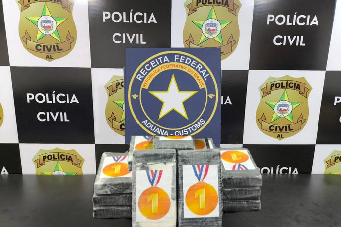 20 kg de cocaína, avaliados em cerca de R$ 1 milhão, são apreendidos em transportadora de Maceió