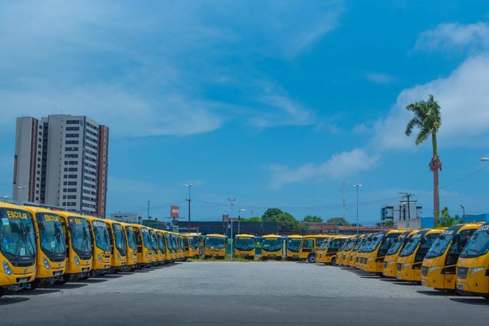 Governo de AL reforça transporte escolar com novos ônibus para Maceió, Arapiraca e Rio Largo