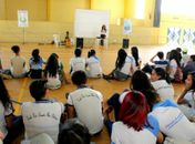 Estudantes participam de arborização e palestra sobre o uso consciente da água