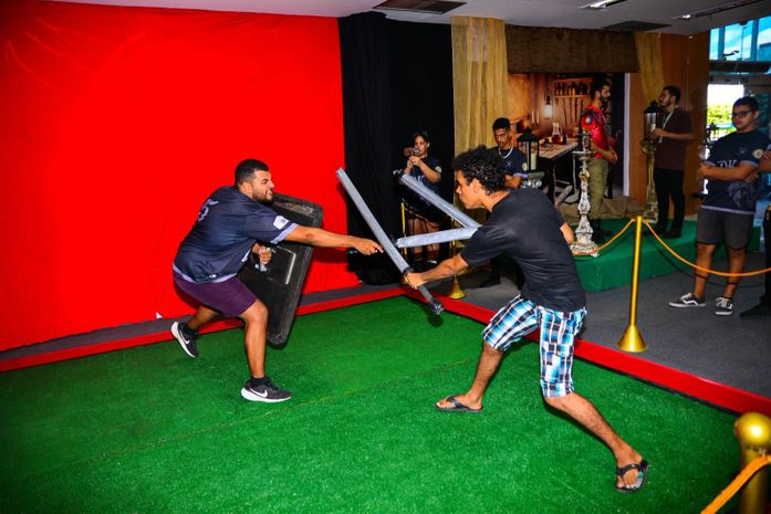 Evento reúne praticantes de swordplay em Maceió e fortalece cultura medieval no estado