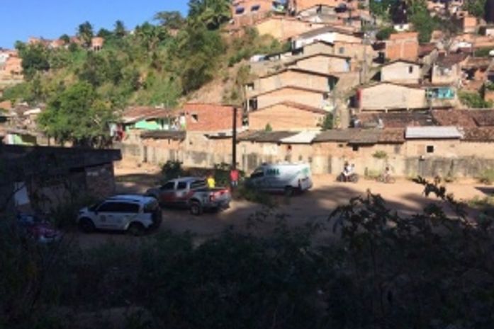 Corpo com marca de tiro na cabeça é encontrado no Vale do Reginaldo