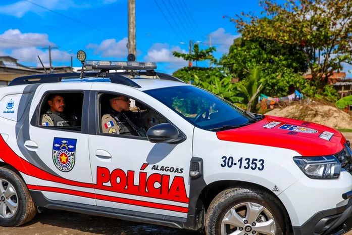 Sem CNH, motorista embriagado é preso após dar "cavalo de pau" em AL