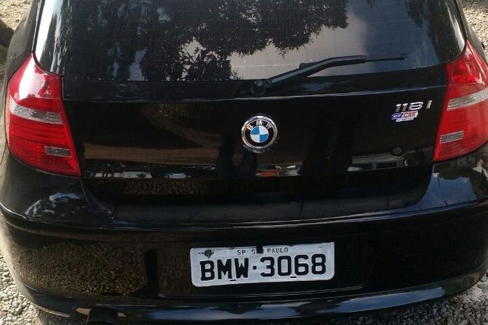 Suspeitos de assalto a banco são presos com carro de luxo no Agreste
