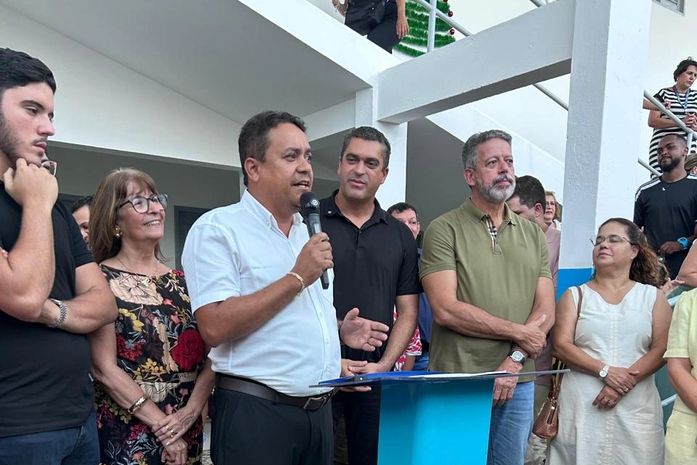 Rodrigo Buarque destaca importância da centralização dos serviços administrativos