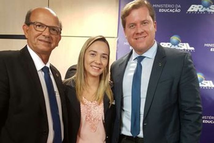 "Sucesso do nosso governo está na parceria de trabalho", diz prefeita quitundense