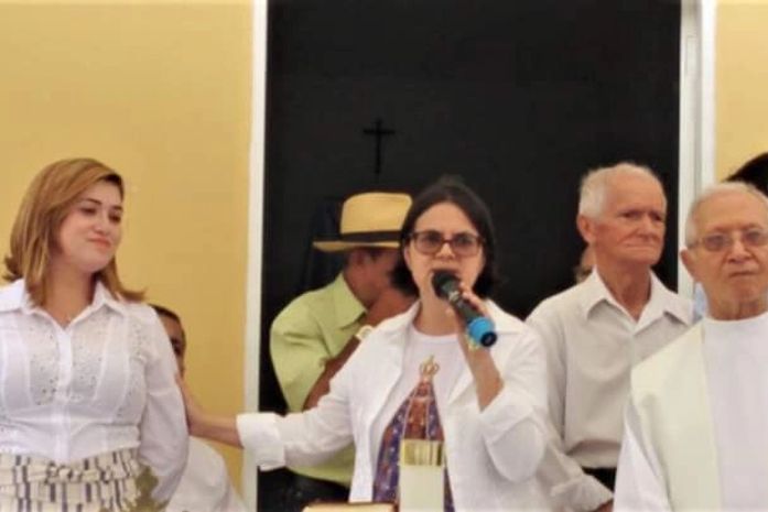 Gilvania Barros participa de solenidade que marca os 18 anos de fundação da Rádio Voz do Povo, A Voz de Deus