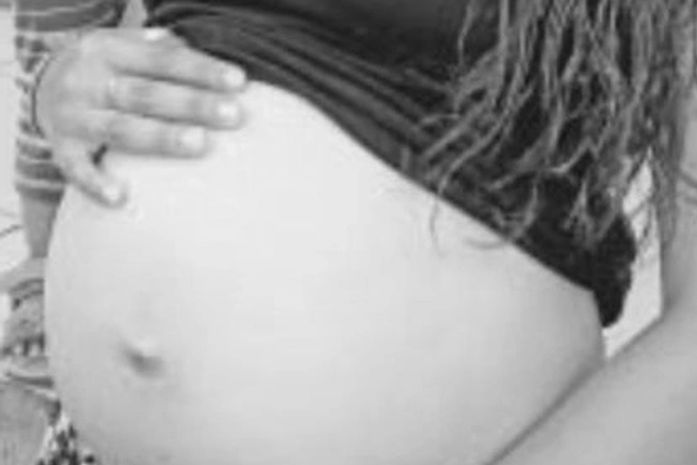 A menina de 10 anos, pode ter sido estuprada por três homens diferentes. Todos da família.