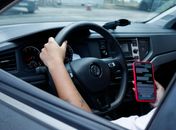 Detran registra mais de 9.400 infrações relacionadas ao uso de telefone celular este ano