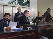 Votação foi conduzida por Luiz Dantas