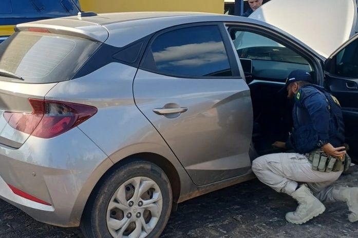 Homem compra carro sem documentação e é preso por receptação; veículo foi roubado em Recife