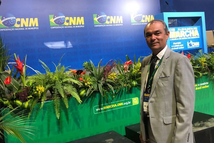Prefeito de Anadia participa da Marcha em Defesa dos Municípios em Brasília