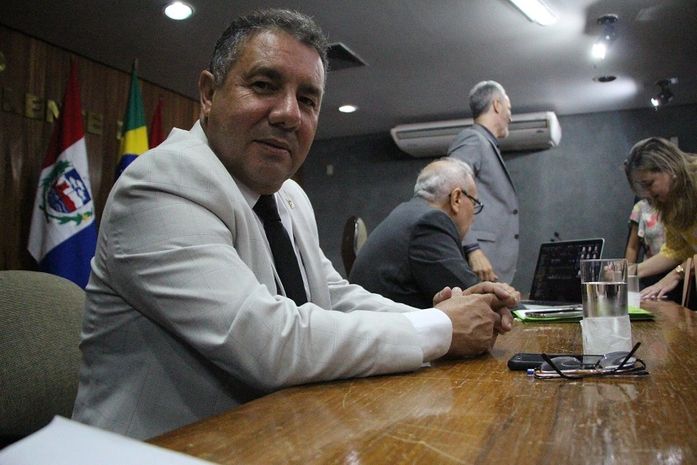 Subprocurador geral do MPE, Márcio Roberto
