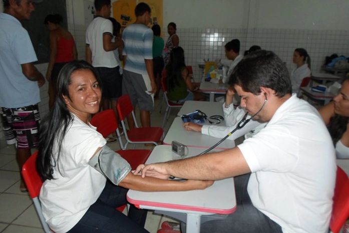 Aferição de pressão arterial e exame de glicemia também são realizados em Santo Antonio