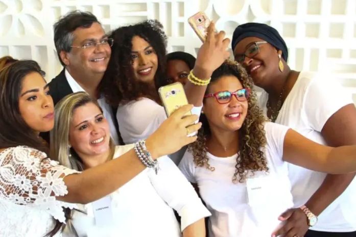 O governo comunista de Flávio Dino distribuirá absorventes nas escolas estaduais. Salve Maranhão!